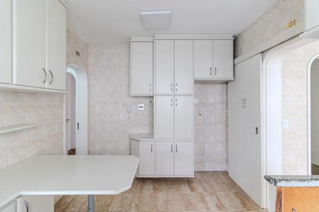Apartamento para alugar com 170m², 3 quartos e 2 vagasCozinha