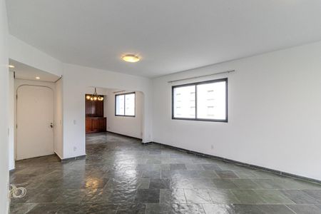 Apartamento para alugar com 170m², 3 quartos e 2 vagasSala