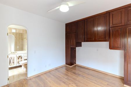 Apartamento para alugar com 170m², 3 quartos e 2 vagasSuíte