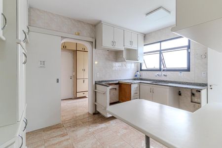 Apartamento para alugar com 170m², 3 quartos e 2 vagasCozinha