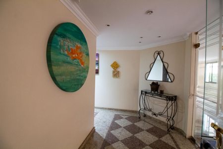 Apartamento para alugar com 86m², 2 quartos e 2 vagasHall social