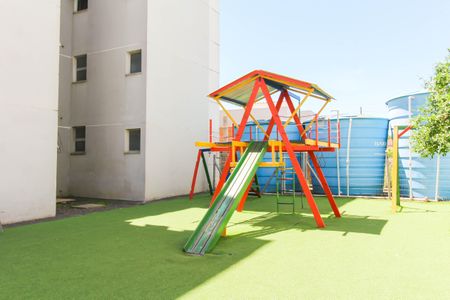 Apartamento para alugar com 48m², 2 quartos e 1 vaga Apartamento para alugar com 48m², 2 quartos e 1 vagaÁrea comum - Playground