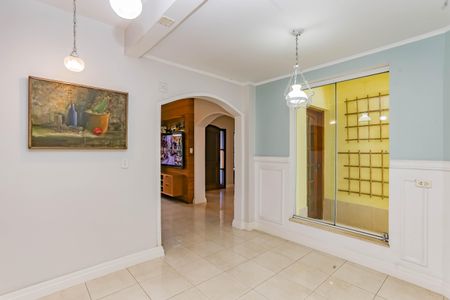 Casa de condomínio à venda com 245m², 4 quartos e 4 vagasSala de Jantar