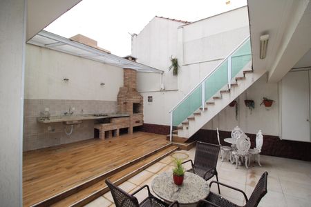 Casa à venda com 292m², 4 quartos e 4 vagasÁrea de Serviço