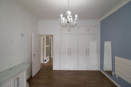 Casa à venda com 292m², 4 quartos e 4 vagasQuarto 3