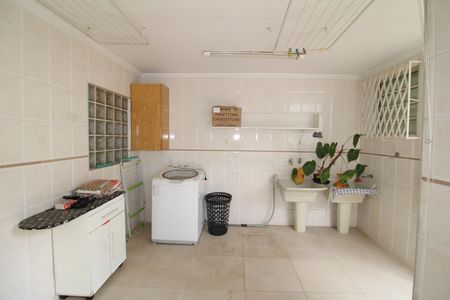 Casa à venda com 292m², 4 quartos e 4 vagasÁrea de Serviço