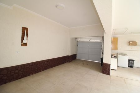 Casa à venda com 292m², 4 quartos e 4 vagasÁrea de Serviço
