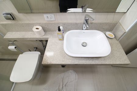 Casa à venda com 292m², 4 quartos e 4 vagasQuarto 1 - Banheiro