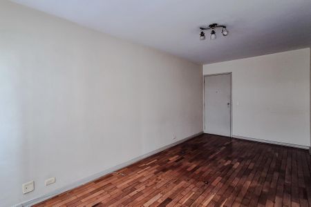 Apartamento para alugar com 74m², 3 quartos e 1 vagaSala
