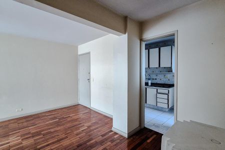 Apartamento para alugar com 74m², 3 quartos e 1 vagaSala