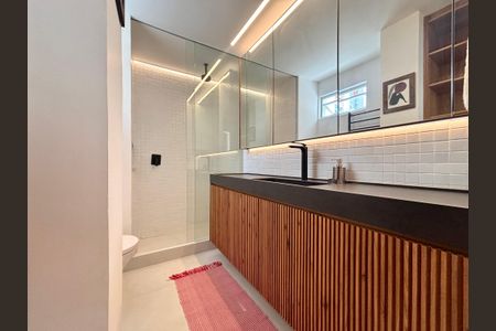 Apartamento para alugar com 70m², 2 quartos e 1 vaga Apartamento para alugar com 70m², 2 quartos e 1 vagaSuite - banheiro