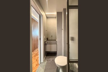 Apartamento para alugar com 70m², 2 quartos e 1 vaga Apartamento para alugar com 70m², 2 quartos e 1 vagaBanheiro social