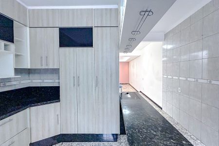 Casa à venda com 150m², 3 quartos e 2 vagasCozinha