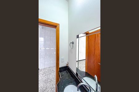 Casa à venda com 150m², 3 quartos e 2 vagasLavabo