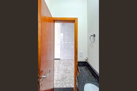 Casa à venda com 150m², 3 quartos e 2 vagasLavabo