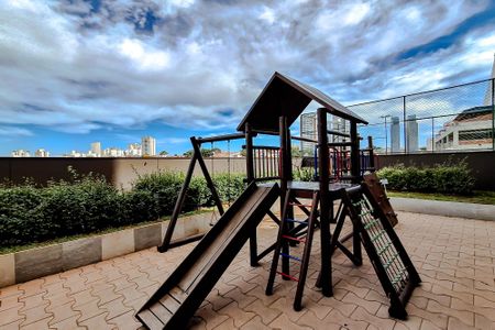 Apartamento à venda com 111m², 3 quartos e 2 vagasÁrea comum - Playground