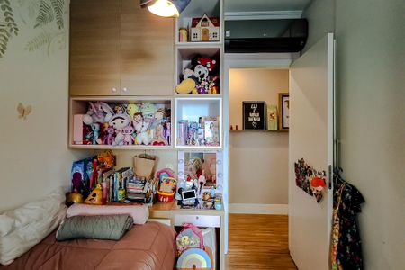 Apartamento à venda com 111m², 3 quartos e 2 vagasQuarto 2 - Suíte