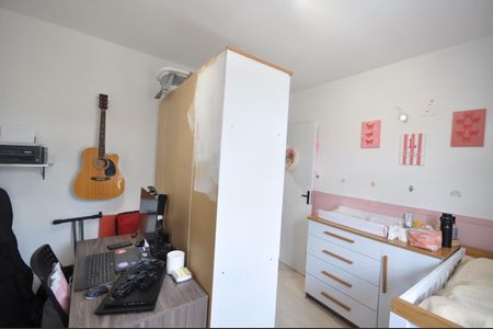 Casa de condomínio à venda com 73m², 2 quartos e 1 vagaQuarto 2