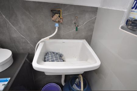 Casa de condomínio à venda com 73m², 2 quartos e 1 vagaÁrea de Serviço