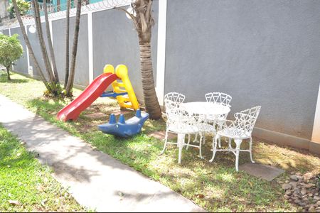 Casa de condomínio à venda com 73m², 2 quartos e 1 vagaÁrea comum - Playground