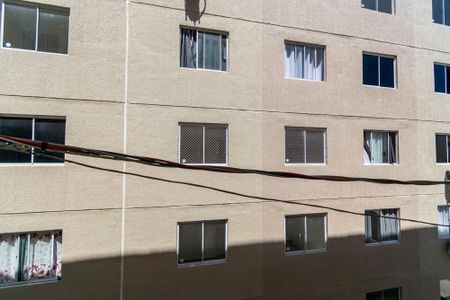 Vista do Quarto 1 de apartamento para alugar com 2 quartos, 41m² em Brás de Pina, Rio de Janeiro