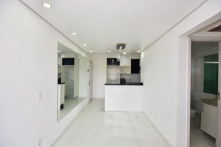 Sala de apartamento para alugar com 3 quartos, 76m² em Jardim Parque Morumbi, São Paulo