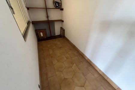 Casa de condomínio à venda com 204m², 3 quartos e 1 vagaDeposito