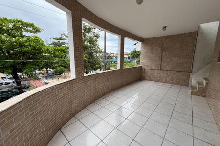Casa de condomínio à venda com 204m², 3 quartos e 1 vagaVaranda