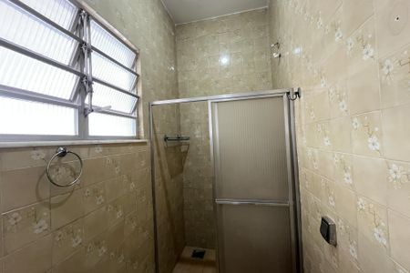 Casa de condomínio à venda com 204m², 3 quartos e 1 vagaBanheiro 1