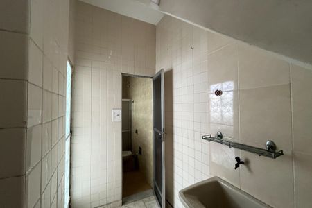 Casa de condomínio à venda com 204m², 3 quartos e 1 vagaArea de serviço