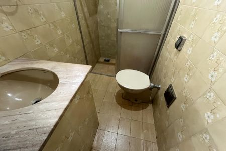 Casa de condomínio à venda com 204m², 3 quartos e 1 vagaBanheiro 1