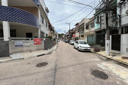 Casa de condomínio à venda com 204m², 3 quartos e 1 vagaVista da rua