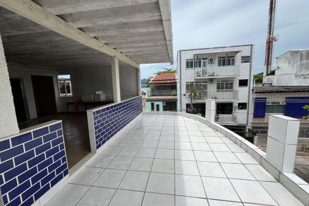 Casa de condomínio à venda com 204m², 3 quartos e 1 vagaVaranda do terraço