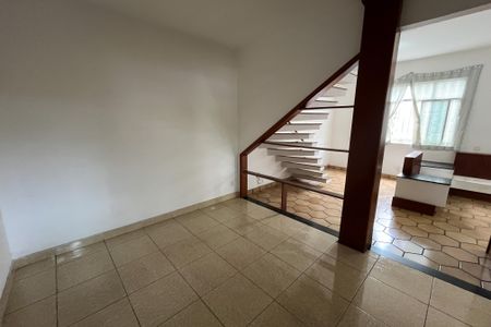 Casa de condomínio à venda com 204m², 3 quartos e 1 vagaCopa