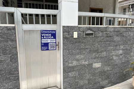 Casa de condomínio à venda com 204m², 3 quartos e 1 vagaPlaca