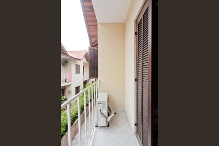 Casa de condomínio à venda com 89m², 2 quartos e 2 vagasVaranda