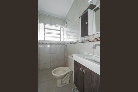 Banheiro de apartamento para alugar com 1 quarto, 50m² em Jardim São Pedro, Porto Alegre