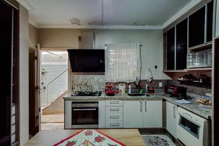 Casa para alugar com 260m², 3 quartos e 2 vagas Casa para alugar com 260m², 3 quartos e 2 vagasCozinha