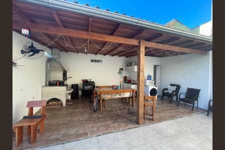 Casa à venda com 92m², 2 quartos e sem vagaÁrea de churrasco e Lavanderia