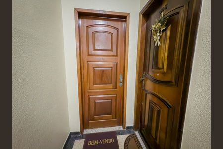 Apartamento à venda com 76m², 2 quartos e sem vagaÁrea externa