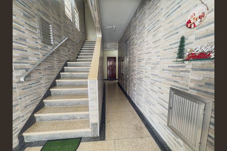 Apartamento à venda com 76m², 2 quartos e sem vagaÁrea externa