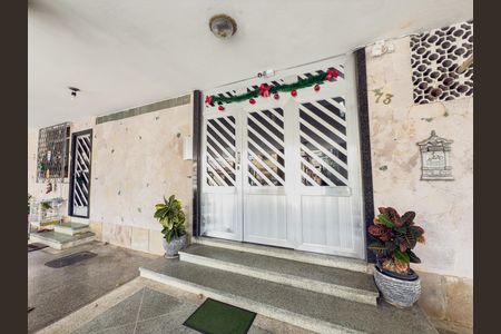 Apartamento à venda com 76m², 2 quartos e sem vagaÁrea comum