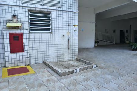 Studio para alugar com 38m², 0 quarto e 1 vaga Studio para alugar com 38m², 0 quarto e 1 vagaLava pés