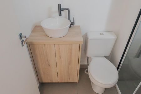 Studio para alugar com 75m², 1 quarto e 1 vaga Studio para alugar com 75m², 1 quarto e 1 vagaBanheiro