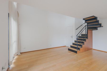 Studio para alugar com 75m², 1 quarto e 1 vaga Studio para alugar com 75m², 1 quarto e 1 vagaSala