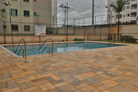 Apartamento para alugar com 42m², 2 quartos e 1 vagaÁrea comum - Piscina