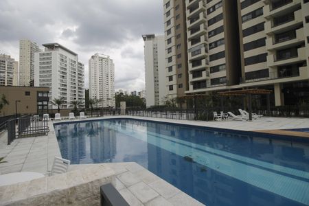 Apartamento à venda com 60m², 2 quartos e 1 vagaÁrea comum - Piscina