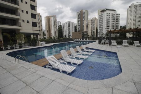 Apartamento à venda com 60m², 2 quartos e 1 vagaÁrea comum - Piscina