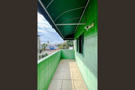 Casa para alugar com 163m², 3 quartos e 1 vaga Casa para alugar com 163m², 3 quartos e 1 vagaVaranda do Quarto 3