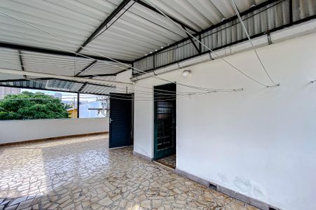 Casa para alugar com 163m², 3 quartos e 1 vaga Casa para alugar com 163m², 3 quartos e 1 vagaVaranda